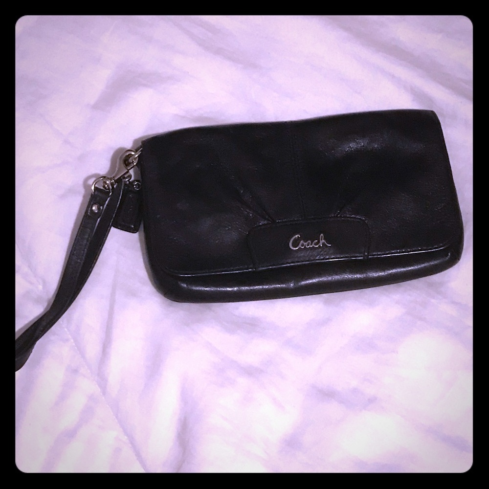 Coach wristlet - Picture 1 of 4